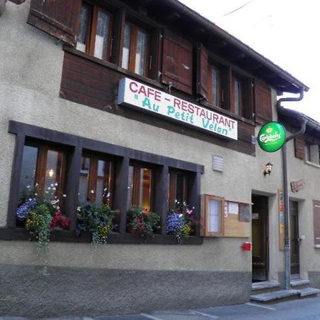 Petit Velan - Coworking & Coliving Hostel Bourg-Saint-Pierre Ngoại thất bức ảnh